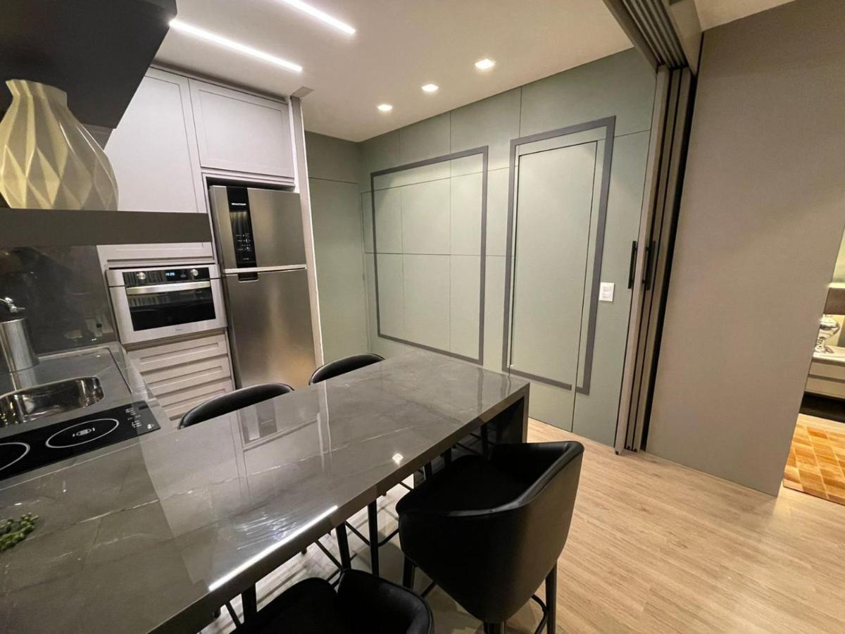 דירות גראמדו Loft Novo Aconchegante A 500M Da Rua Coberta מראה חיצוני תמונה