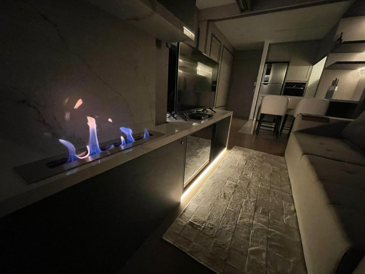 דירות גראמדו Loft Novo Aconchegante A 500M Da Rua Coberta מראה חיצוני תמונה