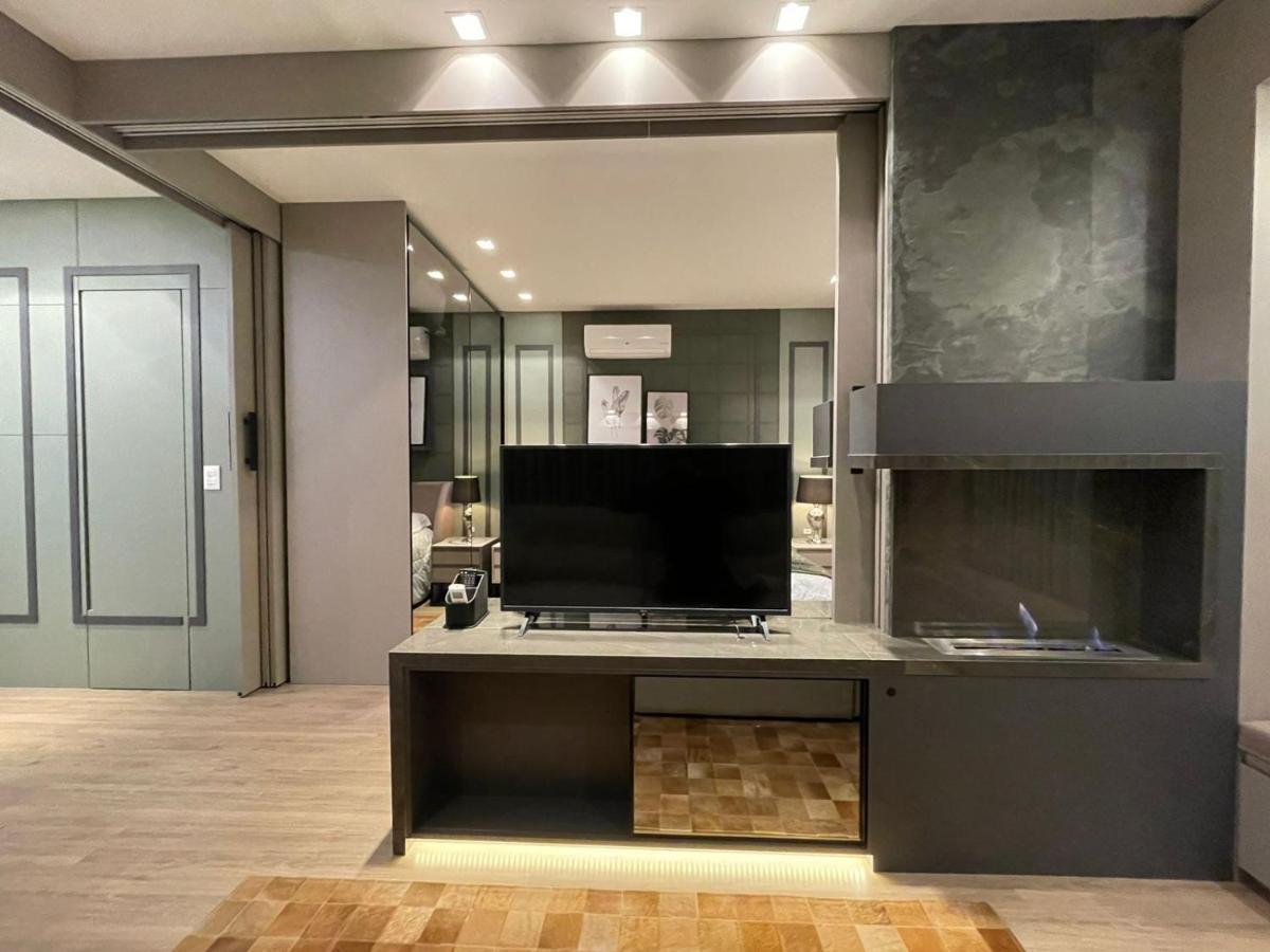 דירות גראמדו Loft Novo Aconchegante A 500M Da Rua Coberta מראה חיצוני תמונה